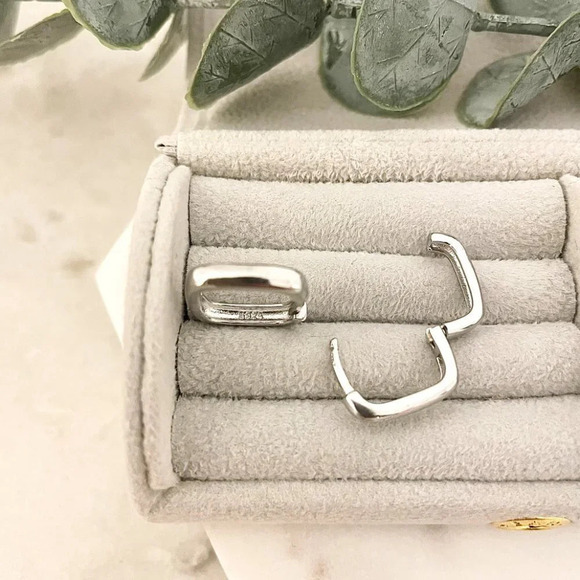 925 Sterling Silver Square Earrings Geometric Huggie Hoop Earrings - Picture 6 of 7